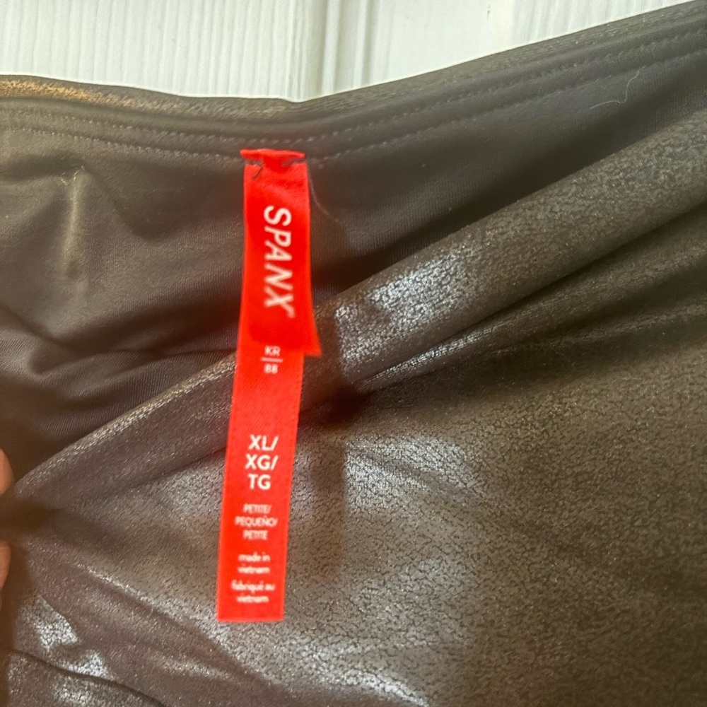 Spanx Shiny Gray Leggings